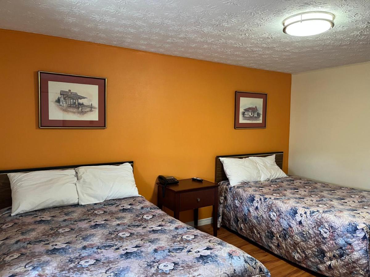 Old Mill Motel Blind River Exterior photo